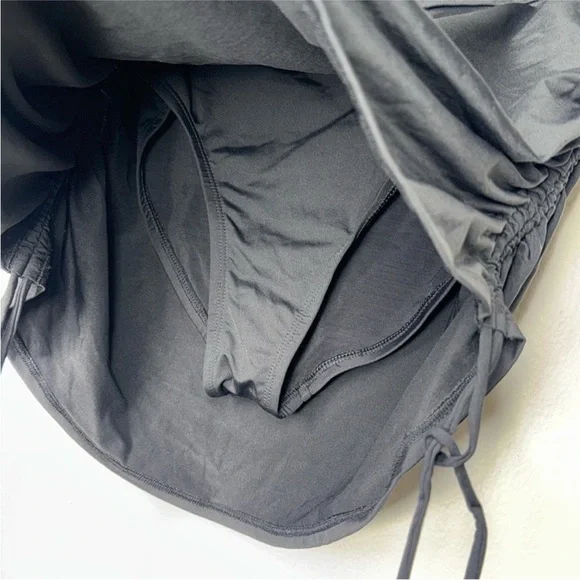 Anne Cole Tummy Control Skirted Bottom
Black Size Medium - Picture 6 of 8